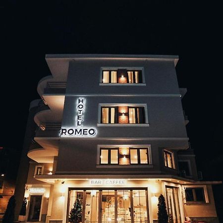 Hotel Romeo Korce Buitenkant foto