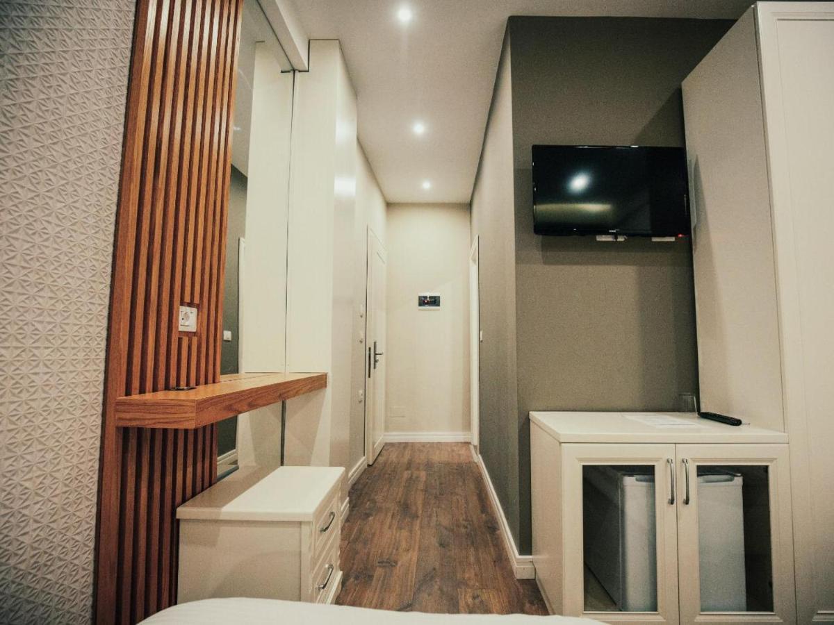 Hotel Romeo Korce Buitenkant foto