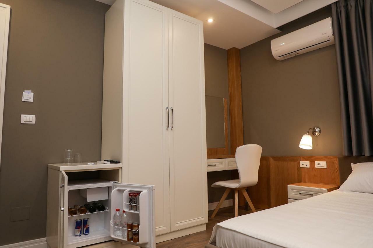 Hotel Romeo Korce Buitenkant foto